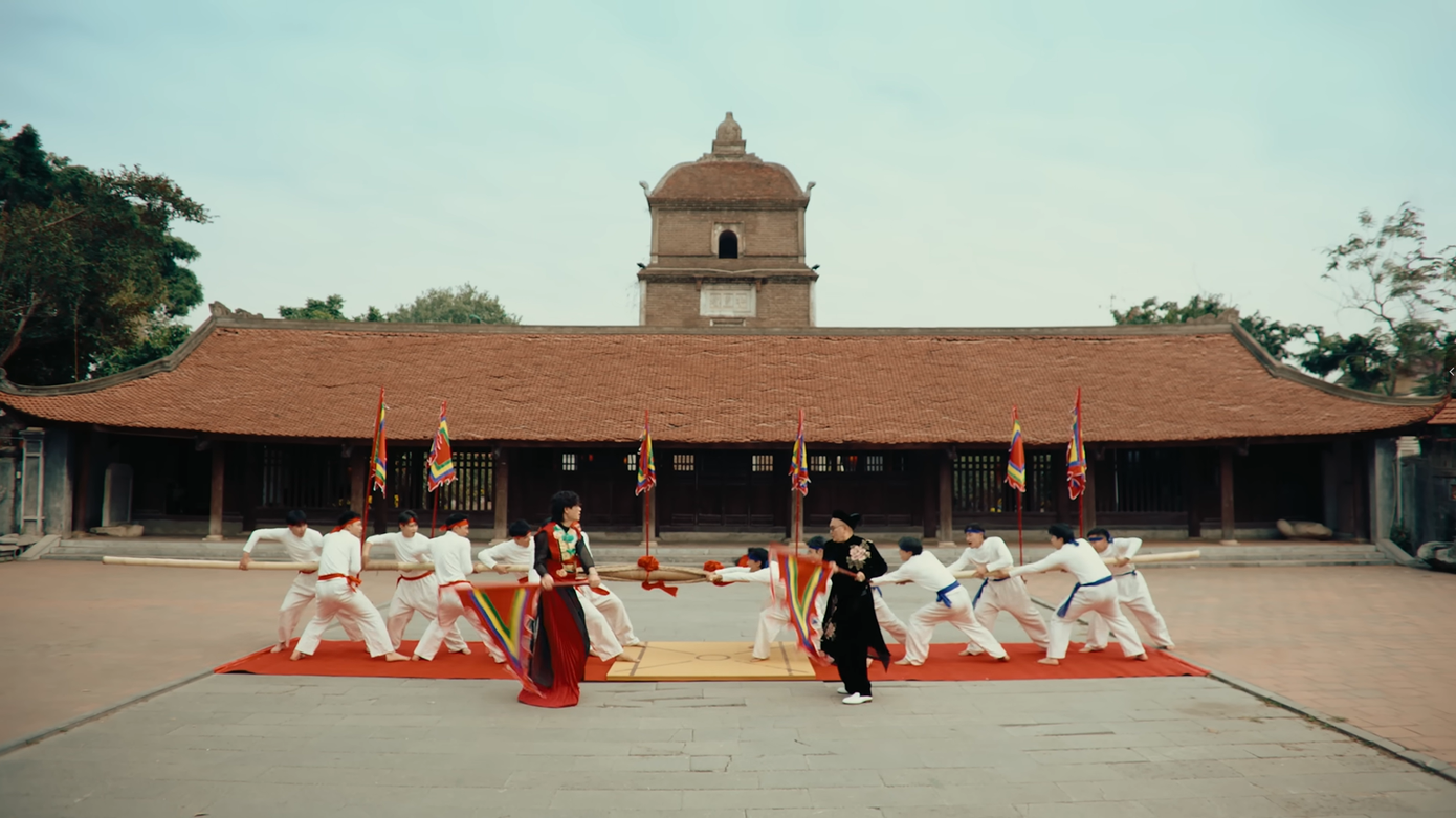 Chùa Dâu, một trong những bối cảnh tại Bắc Ninh xuất hiện trong MV.