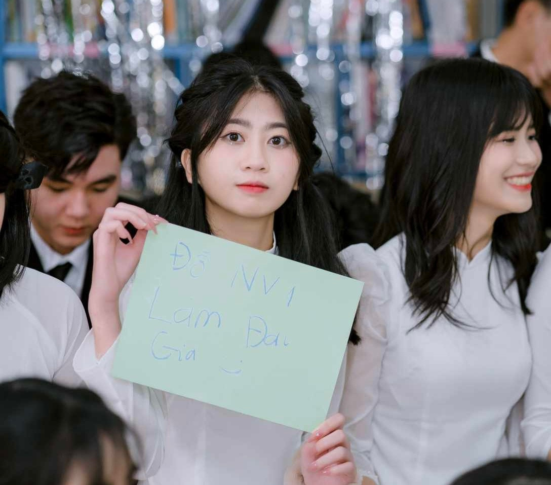 Việc tự học giúp Huyền giảm bớt áp lực hơn và có thời gian nghỉ ngơi hợp lý. Ảnh: NVCC