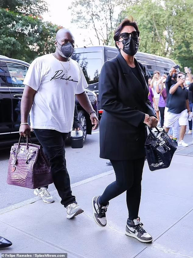 Bà Kris Jenner và tình trẻ Corey Gamble
