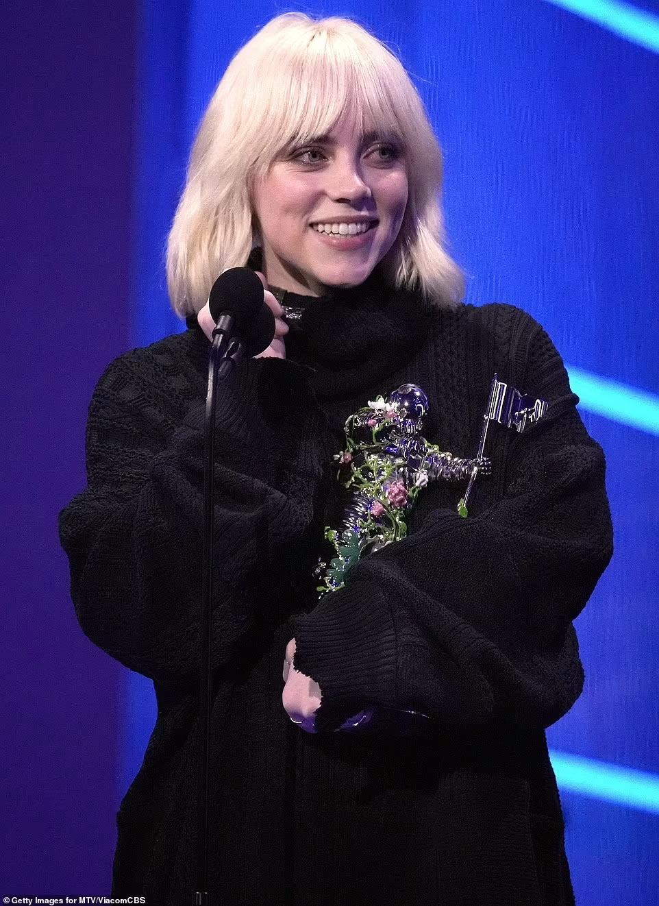 Billie Eilish nhận giải "Video For Good" (ca khúc có thông điệp ý nghĩa) cho bản hit "Your Power".