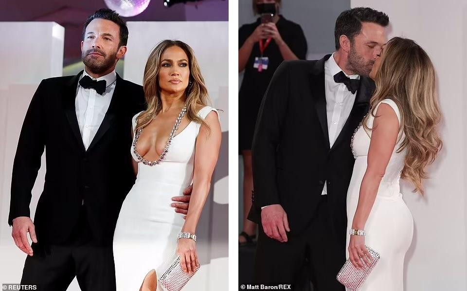 Daily Mail đánh giá, đôi tình nhân đình đám xứng đáng với danh hiệu "biểu tượng thảm đỏ" khi thể hiện được đầy đủ các yếu tố thanh lịch, sang trọng, đẳng cấp và quyến rũ.