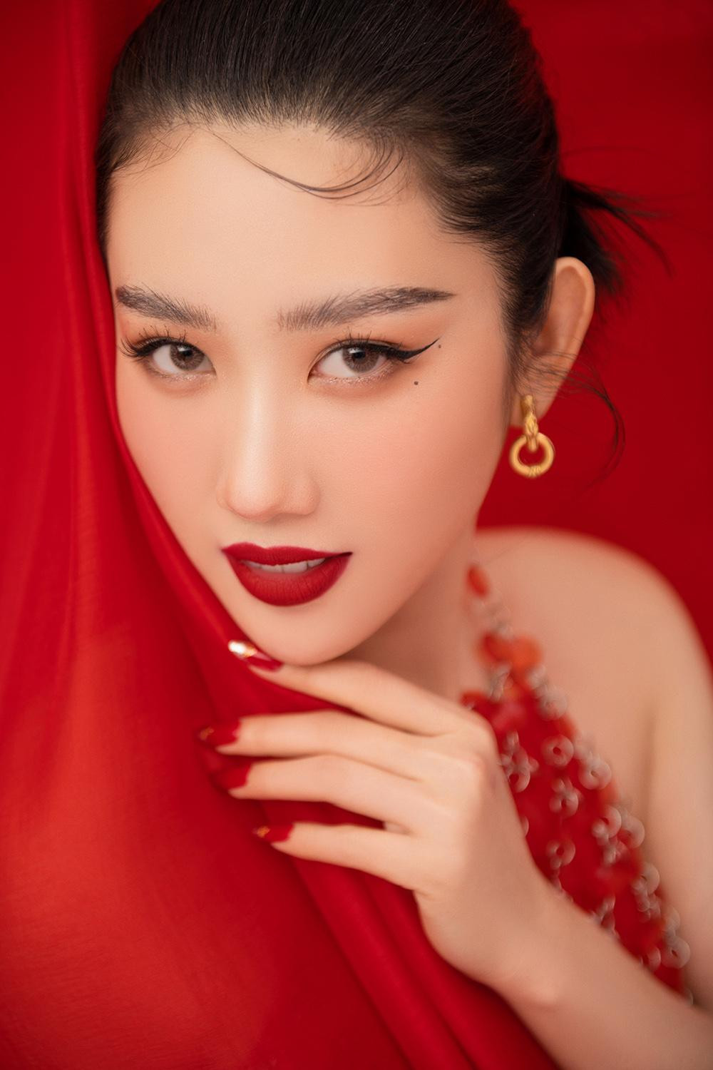 2022 hứa hẹn sẽ tiếp tục là một năm tăng tốc và nhiều bứt phá hơn nữa từ Thúy Ngân.