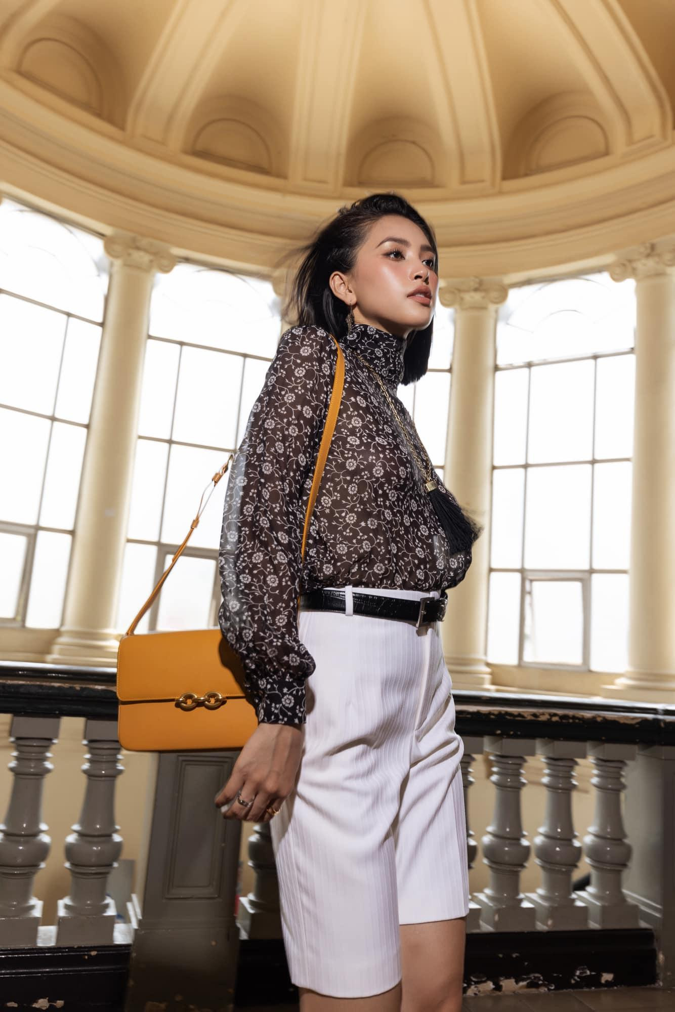 Hoa hậu Tiểu Vy kín đáo vẫn xinh đẹp với style công sở.