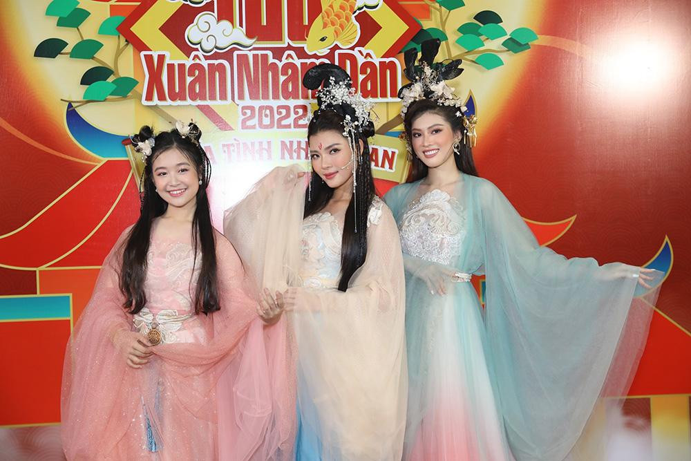 Bên cạnh Ngọc Thảo, Táo Xuân 2022 còn có sự xuất hiện của diễn viên Thúy Diễm trong vai Đại Tiên Nữ.