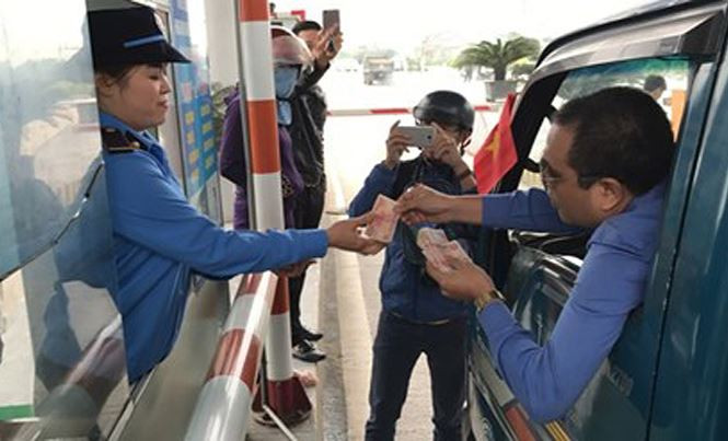 Đồng loạt tăng phí tại 48 trạm thu phí BOT cả nước (Ảnh minh họa).
