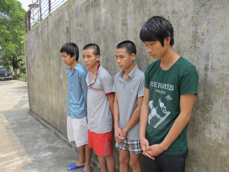 4 đối tượng bị Công an huyện Thuận Thành khởi tố trong vụ án. 4 đối tượng bị Công an huyện Thuận Thành khởi tố trong vụ án