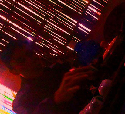 Một ông chủ khẳng định, các cô gái anh "tuyển" về đảm bảo chiều hết cỡ. Một ông chủ khẳng định, các cô gái anh