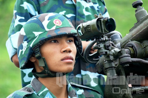 Liên tục bắt, bám sát mục tiêu