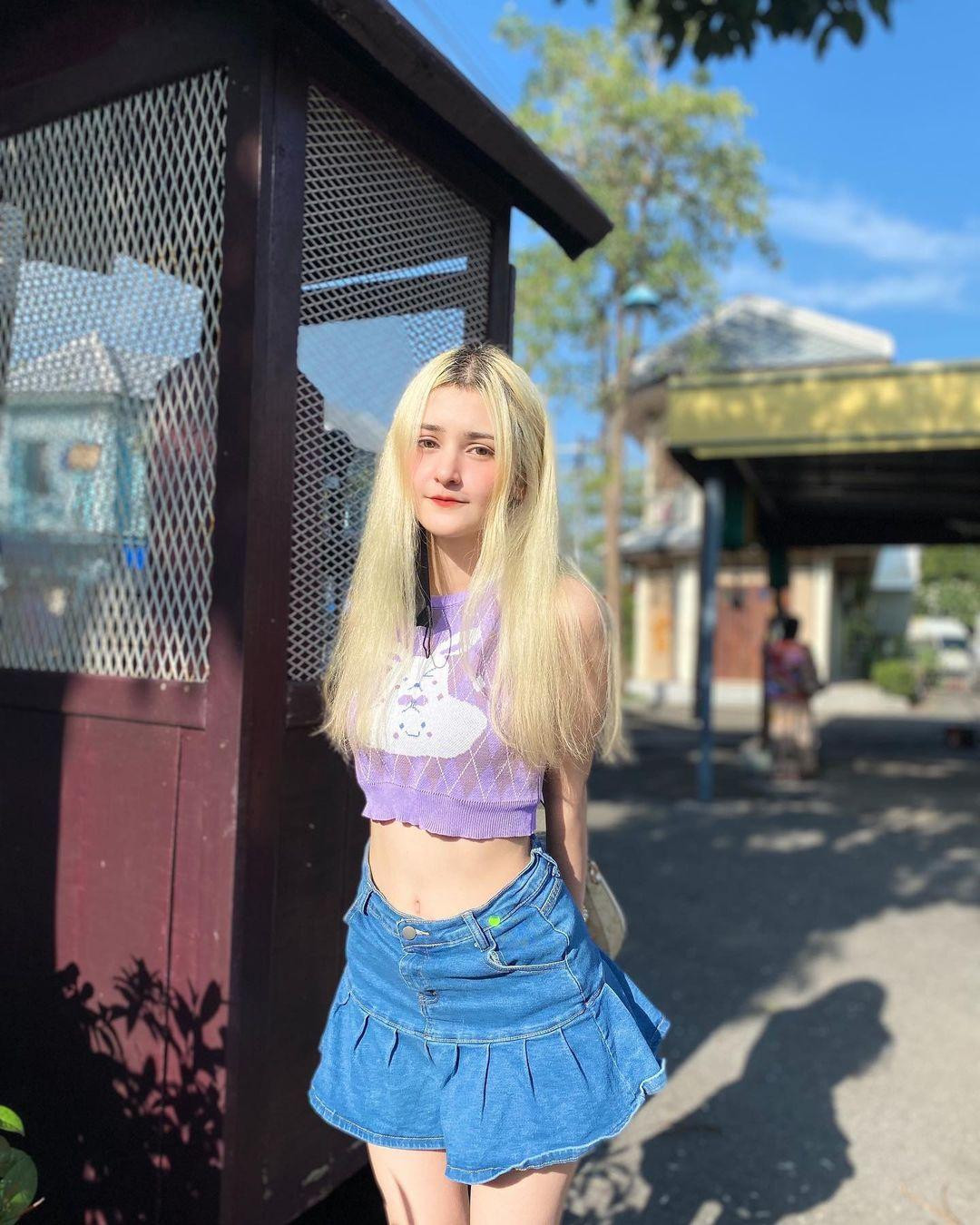 Cô gái streamer 10x từng để nhiều màu tóc nổi bật