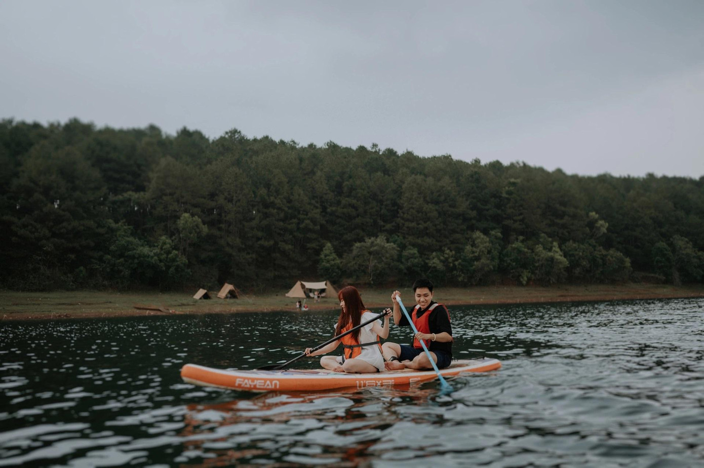 Thời tiết mát mẻ, tạnh ráo ủng hộ nhóm bạn trong các hoạt động ngoài trời. Thời tiết mát mẻ, tạnh ráo ủng hộ nhóm bạn trong các hoạt động ngoài trời.