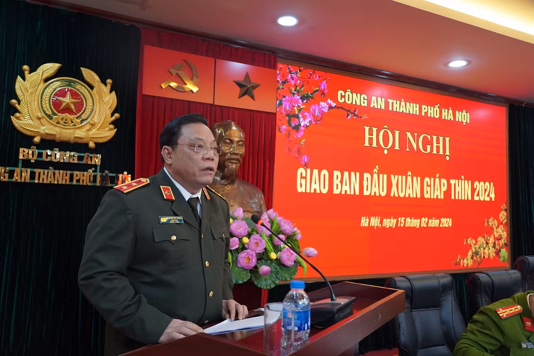 Trung tướng Nguyễn Hải Trung, Giám đốc Công an TP Hà Nội, phát biểu tại buổi giao ban.