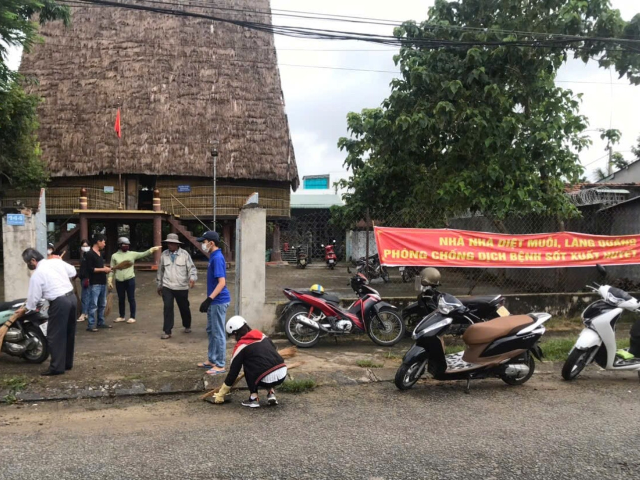 Triển khai dọn dẹp tại các khu vực công cộng