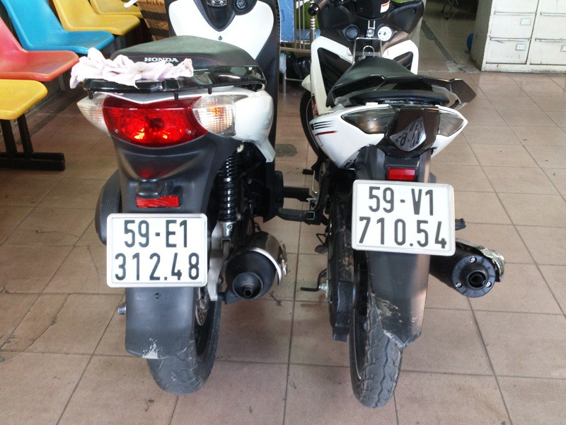 Chiếc xe SH của anh Thịnh và chiếc Exciter tên Tuân và đồng bọn dùng để gây án