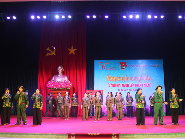 Sáng mãi ngọn lửa thanh niên ảnh 3