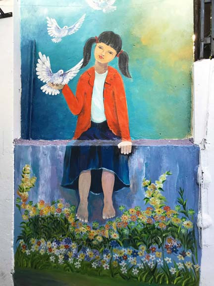 Làng bích hoạ Đà Nẵng nhộn nhịp trước giờ G ảnh 9