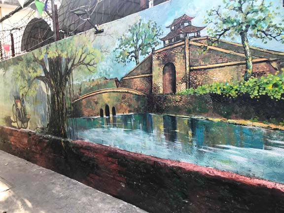 Làng bích hoạ Đà Nẵng nhộn nhịp trước giờ G ảnh 4