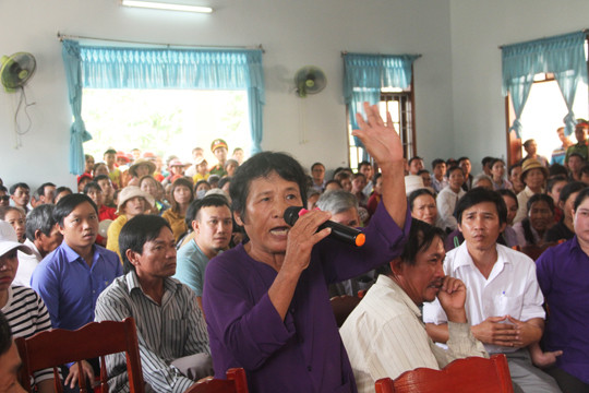 Phó Chủ tịch Bình Định đối thoại với người dân về dự án điện mặt trời ảnh 2