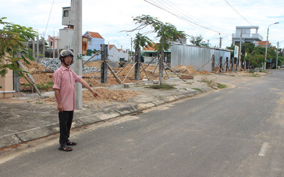 Táo tợn dùng roi điện, bình xịt hơi cay cướp 2,5 tỷ đồng ở Phú Yên ảnh 3