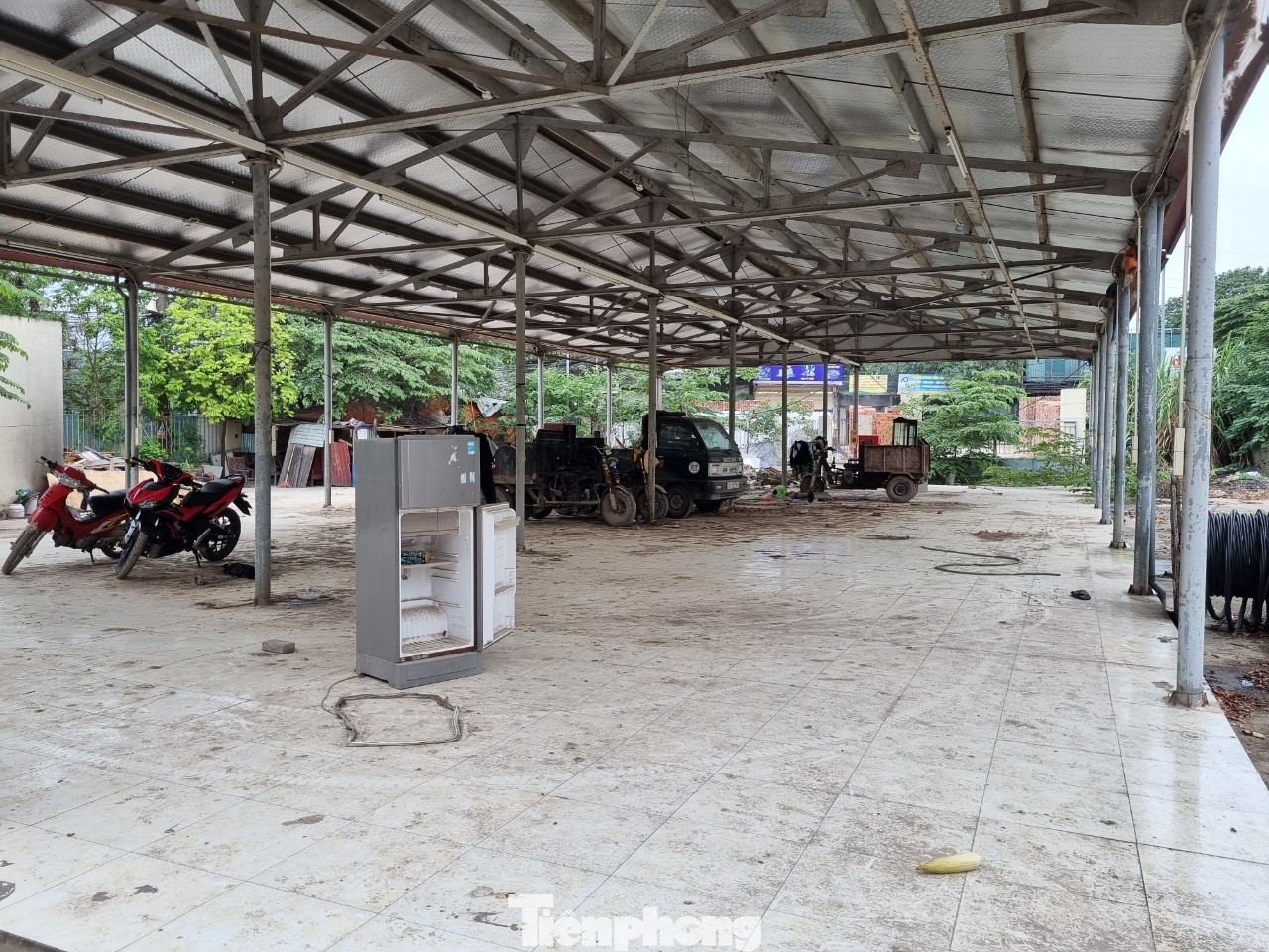 Theo người dân, cuối năm 2017, dự án cơ bản hoàn thành, nhưng không được chính quyền địa phương đưa vào sử dụng, dẫn đến nhiều hạng mục đã xuống cấp.