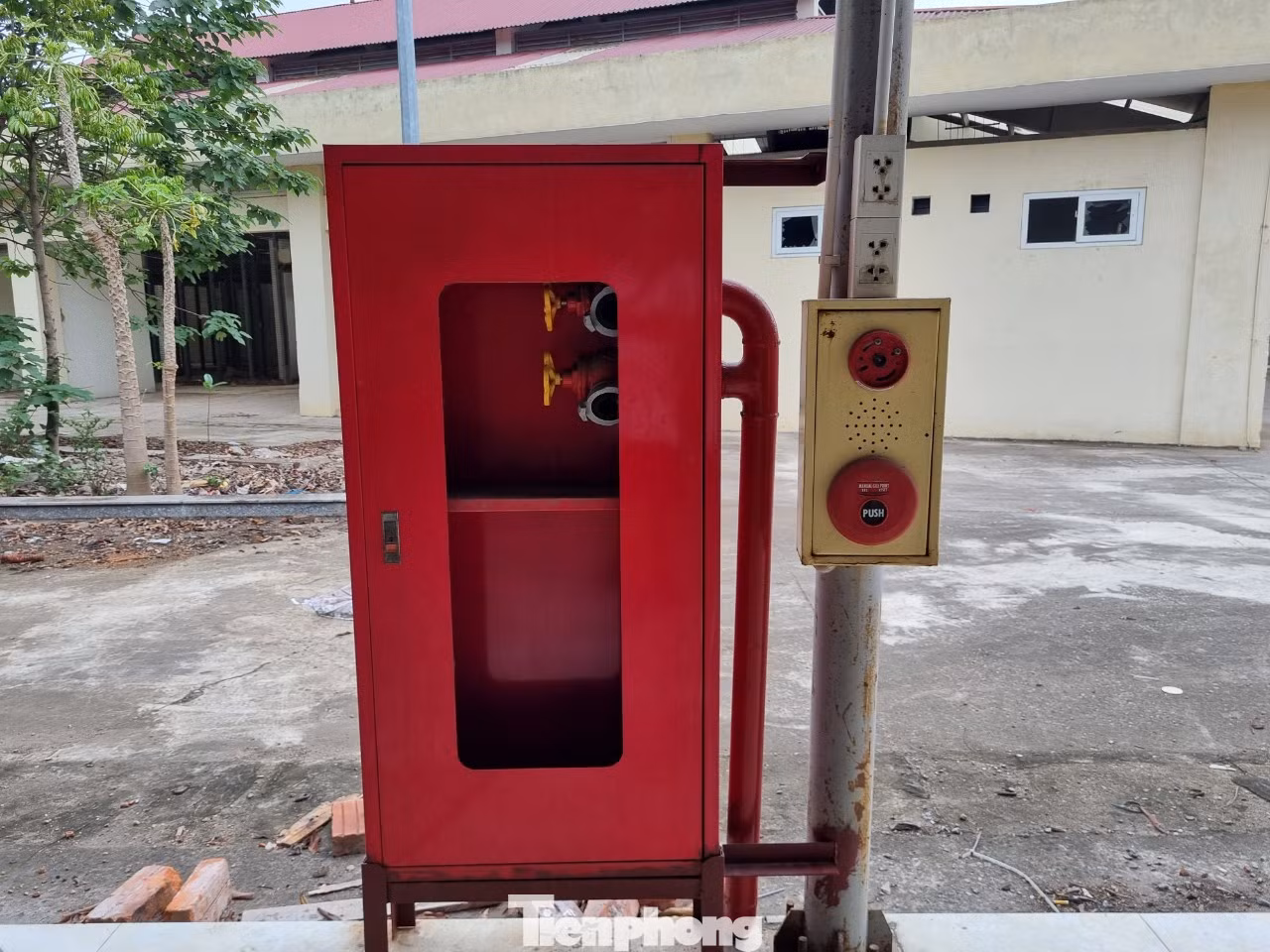 Hệ thống phòng cháy, chữa cháy hỏng hóc, xuống cấp.