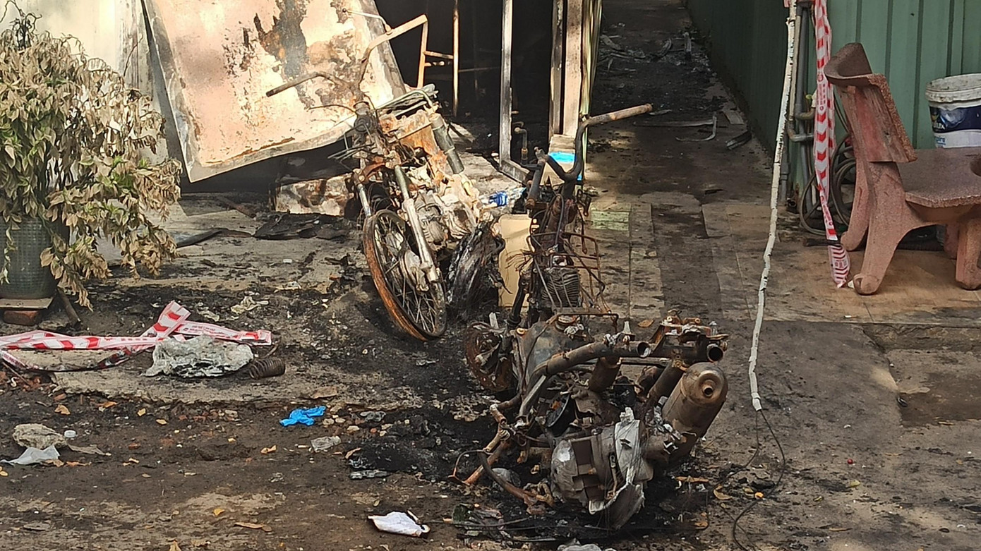 Hiện trường vụ cháy khiến 2 cô gái trẻ tử vong.