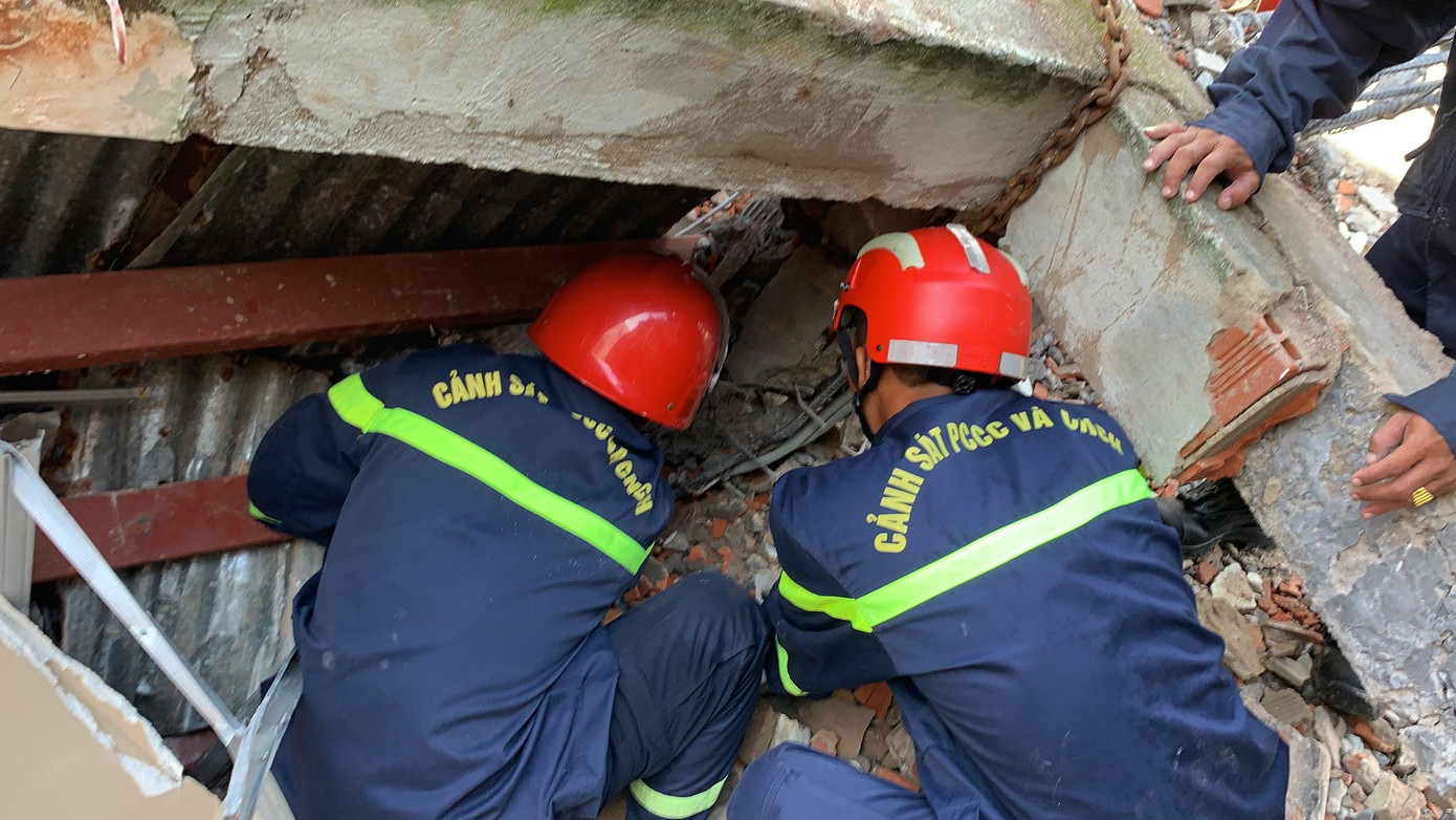 Lãnh đạo UBND quận 6 xác nhận về vụ tai nạn lao động này và cho biết hiện công an đang điều tra.