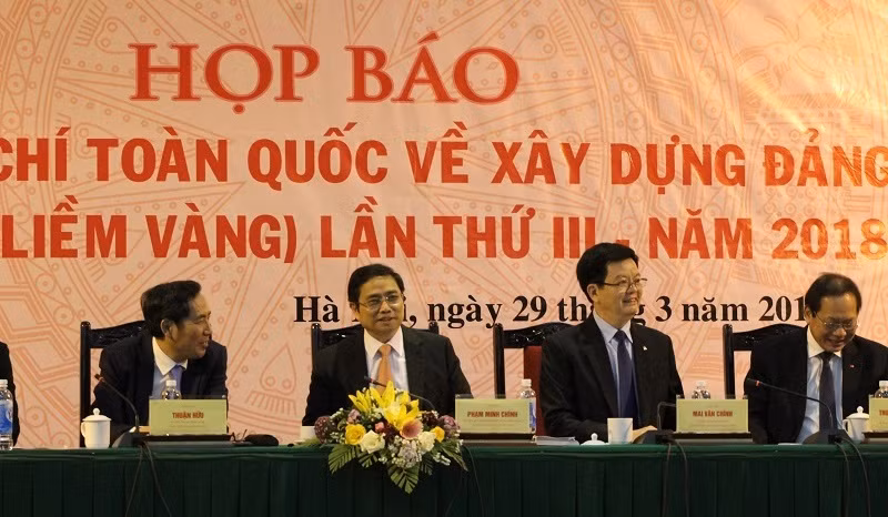 Giải báo chí Búa liềm vàng có giá trị cao nhất 300 triệu đồng ảnh 1