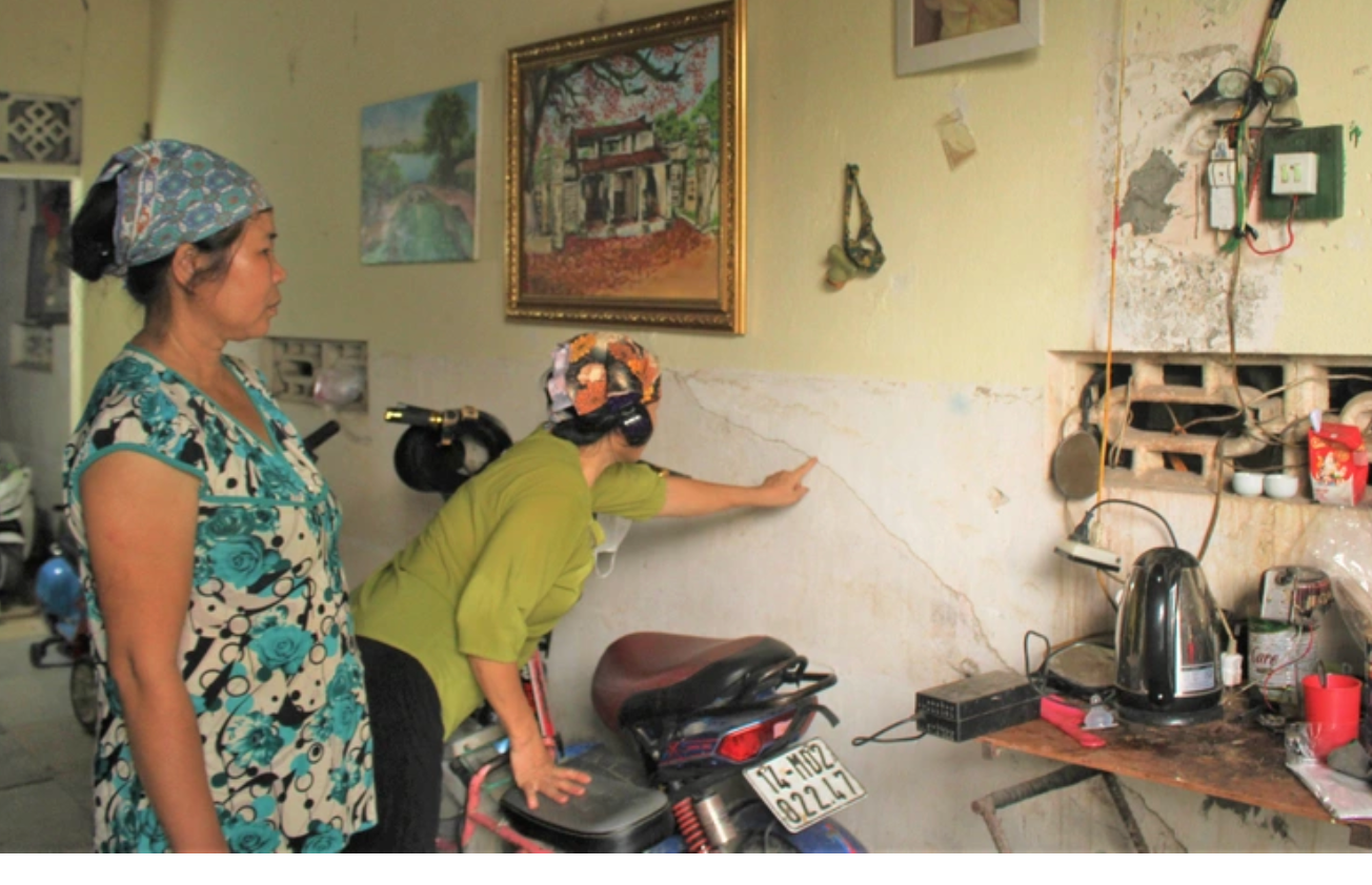 Người dân dài cổ chờ bồi thường GPMB.