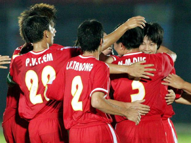 Thắng Singapore 2-1, U23 Việt Nam khởi đầu tốt đẹp ảnh 1