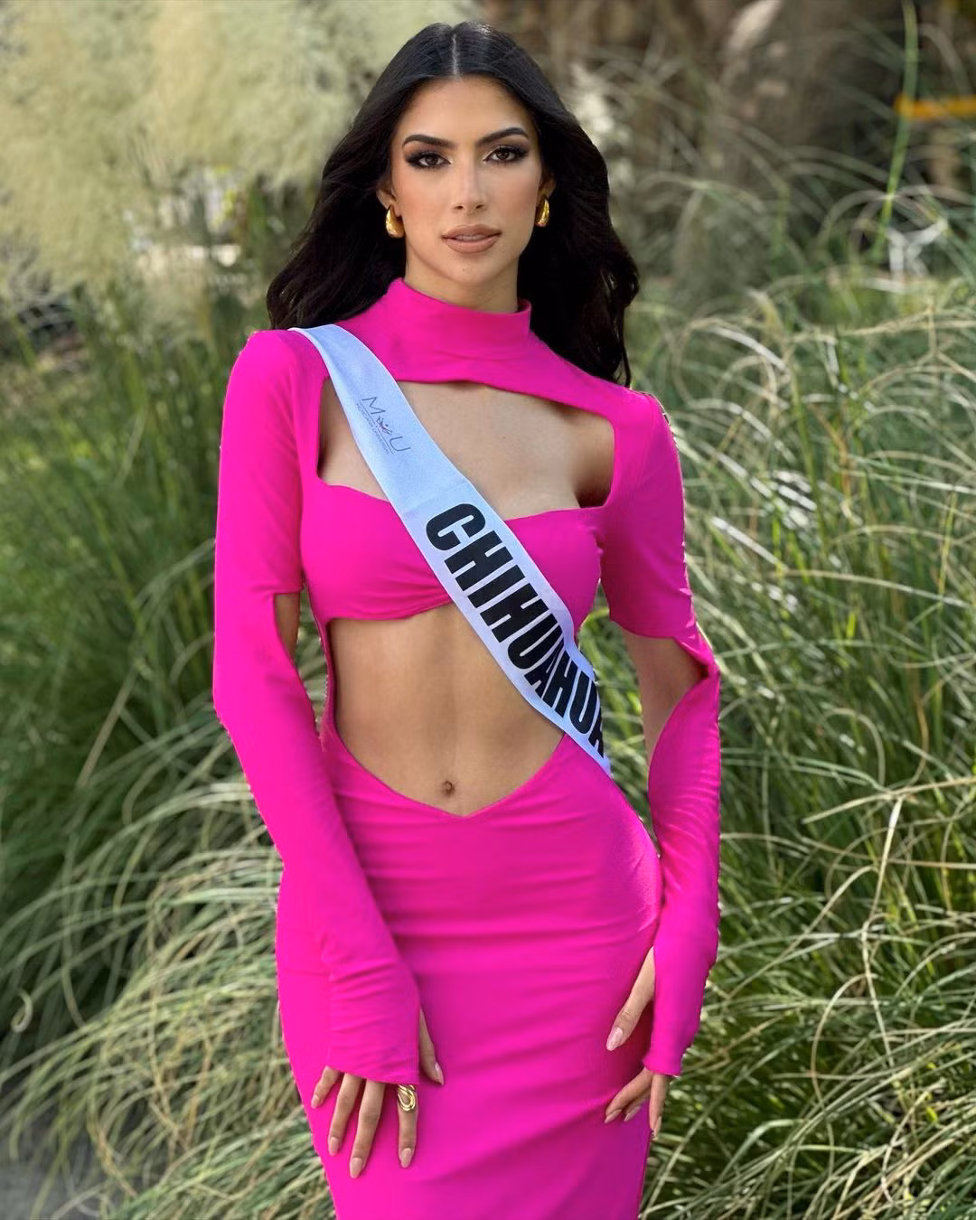 Tania đại diện bang Chihuahua tham dự Mexicana Universal 2023 và đoạt danh hiệu Miss Charm Mexico. Theo kế hoạch, cô sang Việt Nam tham dự Miss Charm 2024. Tuy nhiên, cuộc thi sau đó đổi địa điểm tổ chức sang Mỹ và hiện đã hoãn tổ chức.