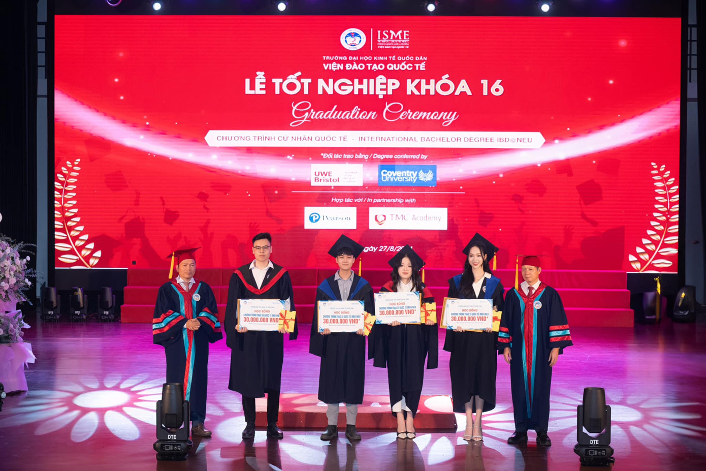 Thùy Linh cho biết cô đang suy nghĩ thêm về việc học lên thạc sĩ sau khi tốt nghiệp Đại học Kinh tế Quốc dân. "Sau khi tốt nghiệp, tôi có nhiều thời gian hơn dành cho gia đình, bạn bè và các công tác xã hội. Trước mắt, tôi tập trung hoàn thành thật tốt nhiệm kỳ Á hậu", cô nói.