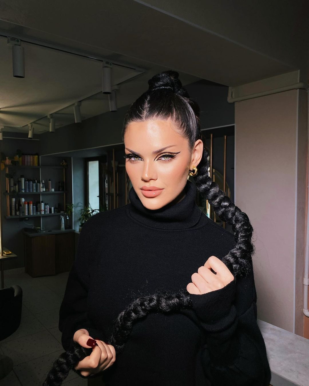 Fakhriddinova muốn hiện thực hóa ước mơ quảng bá hình ảnh Uzbekistan đến quốc tế khi tham dự các cuộc thi sắc đẹp.