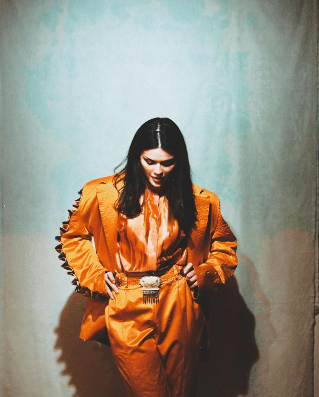 Người đẹp chia sẻ cô là phụ nữ mạnh mẽ, độc lập, dám ước mơ và tham vọng. Cô cho rằng ưu điểm lớn nhất của mình là sự tự tin.