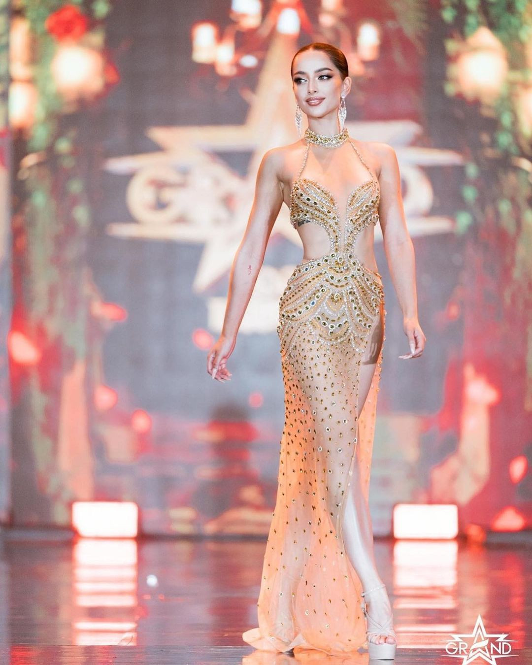 Sau đó, cô đại diện tỉnh Buriram tham dự cuộc thi cấp quốc gia Hoa hậu Hòa bình Thái Lan 2024. Tại cuộc thi, Viranya được nhận xét là một trong những thí sinh sáng giá cho vương miện.