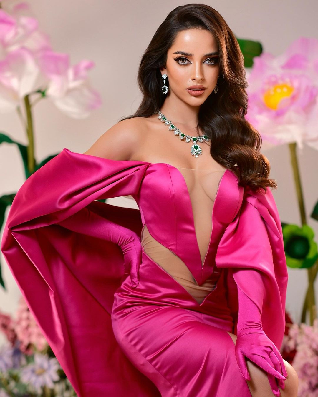 Viranya Berry năm nay 26 tuổi, là nhà thiết kế thời trang.