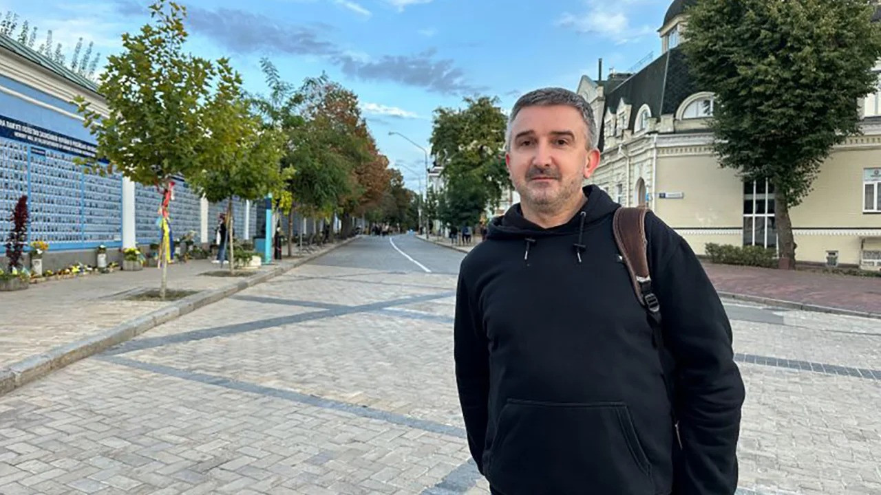 Mykhailo Chendei cho rằng ngân sách chính phủ là vấn đề nội bộ của Mỹ. Ảnh: CNN