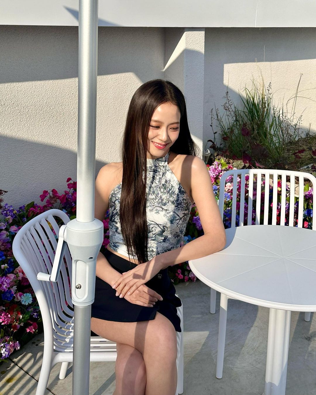 Jisoo tại Triển lãm Miss Dior ở Seoul. Kể từ khi được bổ nhiệm làm Đại sứ toàn cầu cho Dior Fashion và Dior Beauty, Jisoo đã tỏa sáng thật sự trong làng thời trang. Jisoo tại Triển lãm Miss Dior ở Seoul. Kể từ khi được bổ nhiệm làm Đại sứ toàn cầu cho Dior Fashion và Dior Beauty, Jisoo đã tỏa sáng thật sự trong làng thời trang.