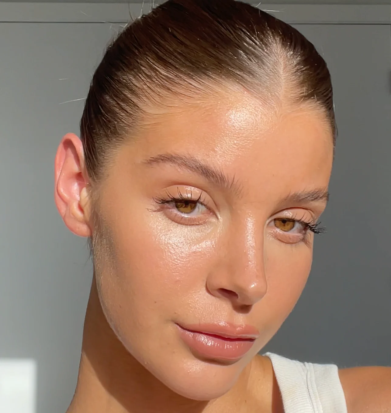 Kem chống nắng có màu như Cicapair Tiger Grass Color Correcting của Dr. Jart và Missha M Perfect Cover.