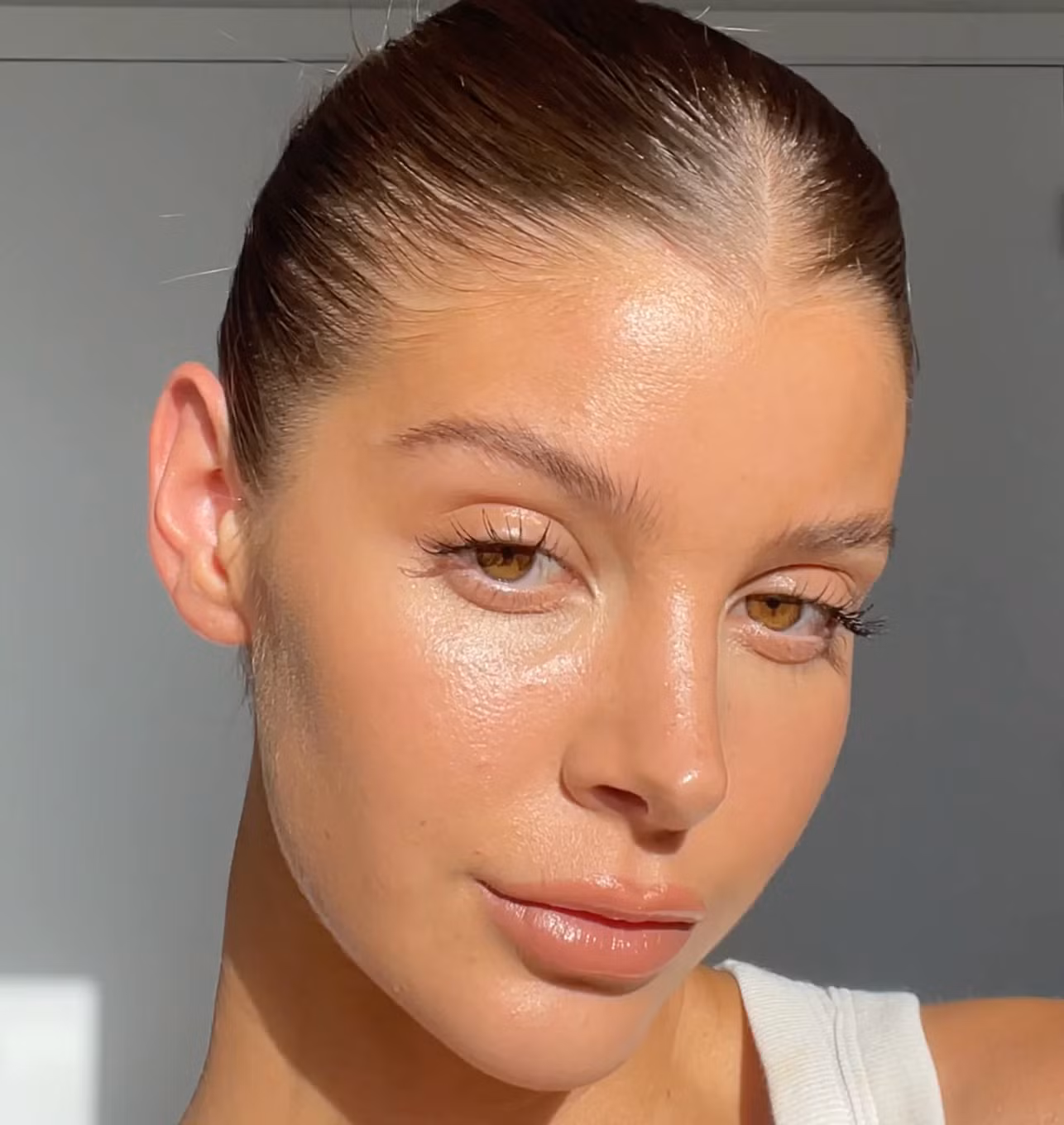 Kem chống nắng có màu như Cicapair Tiger Grass Color Correcting của Dr. Jart và Missha M Perfect Cover.