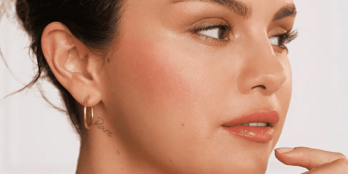 Sử dụng phấn má cho các vùng bạn muốn tạo điểm nhấn. Tuy nhiên, lưu ý là hãy đánh phơn phớt để tạo độ tự nhiên. Sử dụng phấn má cho các vùng bạn muốn tạo điểm nhấn. Tuy nhiên, lưu ý là hãy đánh phơn phớt để tạo độ tự nhiên.