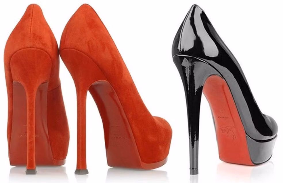 Louboutin đã kiện YSL vi phạm bản quyền sau khi nhà mốt Pháp tung ra bộ sưu tập giày đơn sắc, trong đó có một đôi màu đỏ.