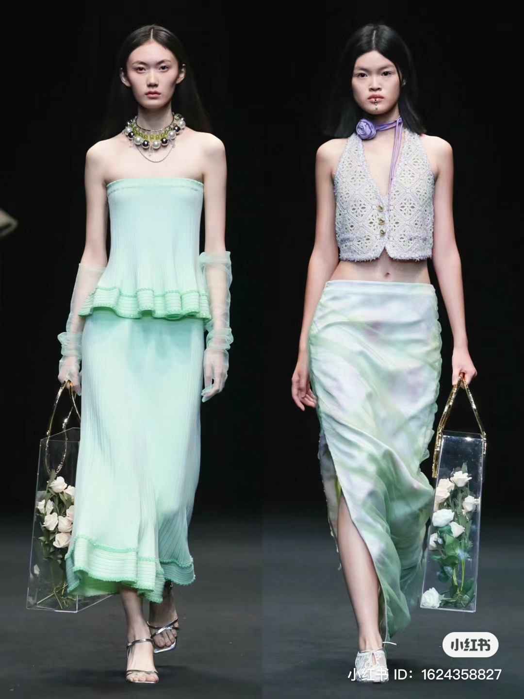 Những chi tiết truyền thống cùng với đường cắt xẻ và thiết kế táo bạo, thể hiện sự hòa quyện giữa cổ điển và hiện đại. Những chi tiết truyền thống cùng với đường cắt xẻ và thiết kế táo bạo, thể hiện sự hòa quyện giữa cổ điển và hiện đại.