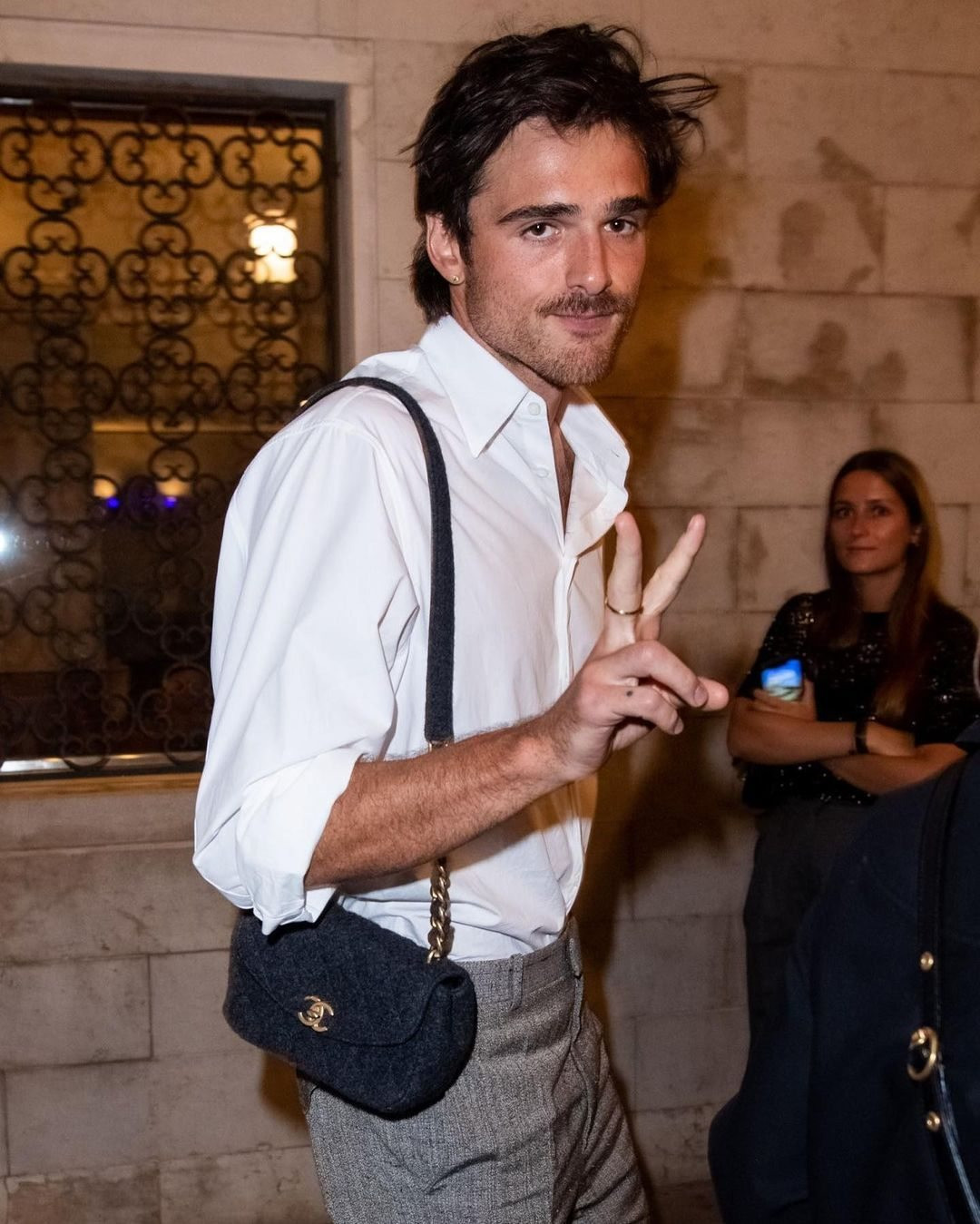 Năm 2023 đã giới thiệu cho làng mốt It Boys sở hữu phong cách thời trang độc đáo - nam thần nước Úc cao gần 2m Jacob Elordi.