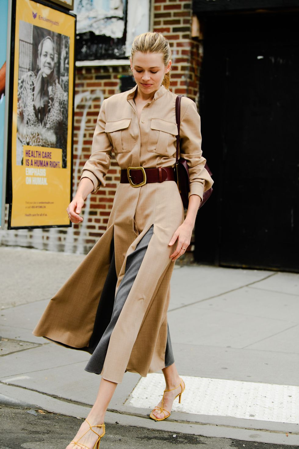 Thắt lưng giúp tôn lên vòng eo của bạn, tạo điểm nhấn cho những bộ trang phục thường ngày.