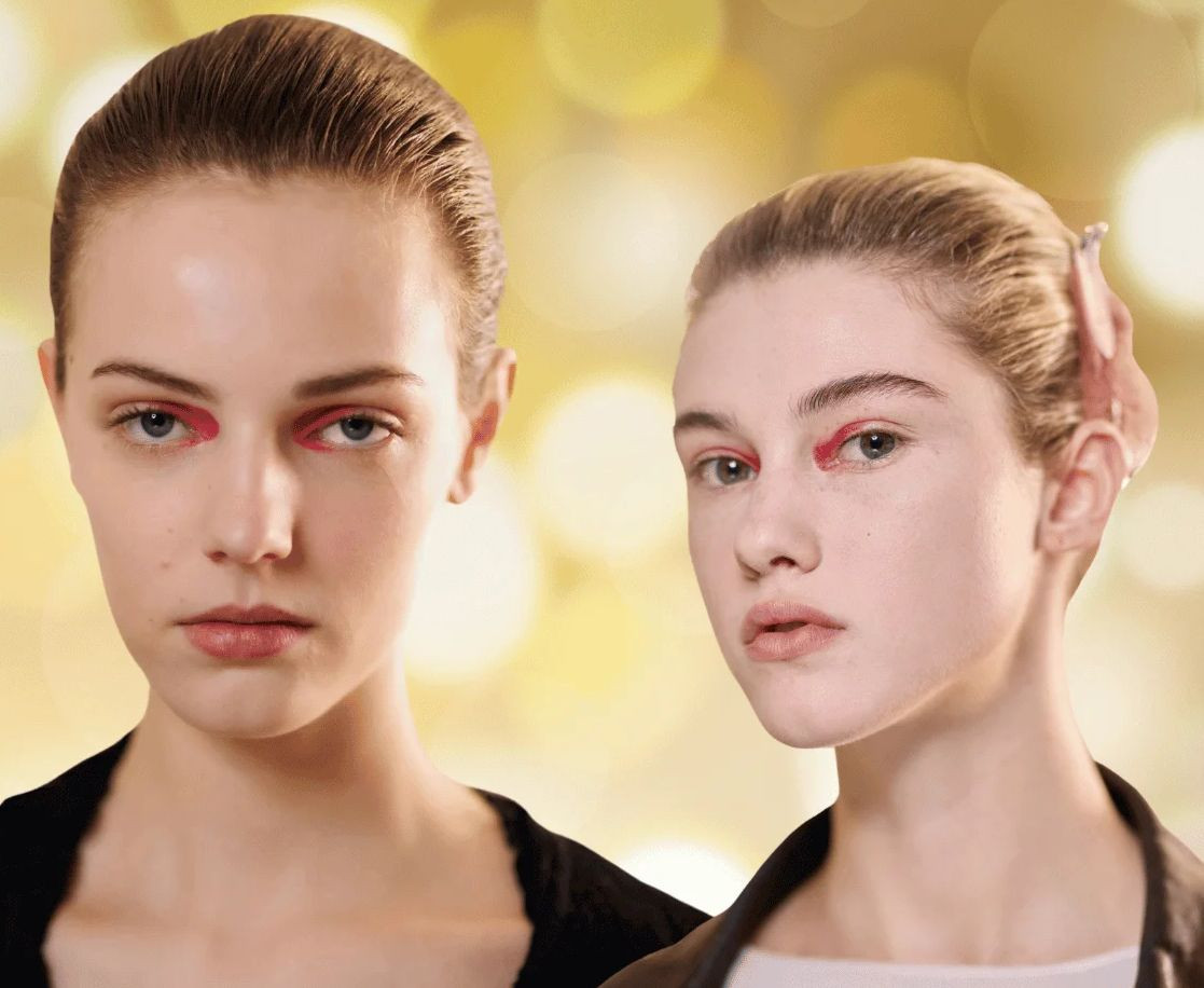 Những đôi mắt được tô điểm phá cách trong show trình diễn thời trang Thu 2024.