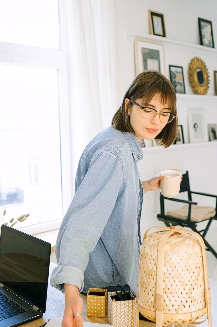 Bạn phải giằng co giữa thói quen làm hài lòng người khác và đặt niềm tin vào bản thân. Bạn phải giằng co giữa thói quen làm hài lòng người khác và đặt niềm tin vào bản thân.
