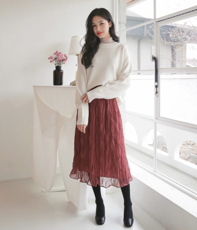 Bí quyết chính là phải canh sao cho chiếc váy che được phần trên của đôi bốt. Bí quyết chính là phải canh sao cho chiếc váy che được phần trên của đôi bốt.