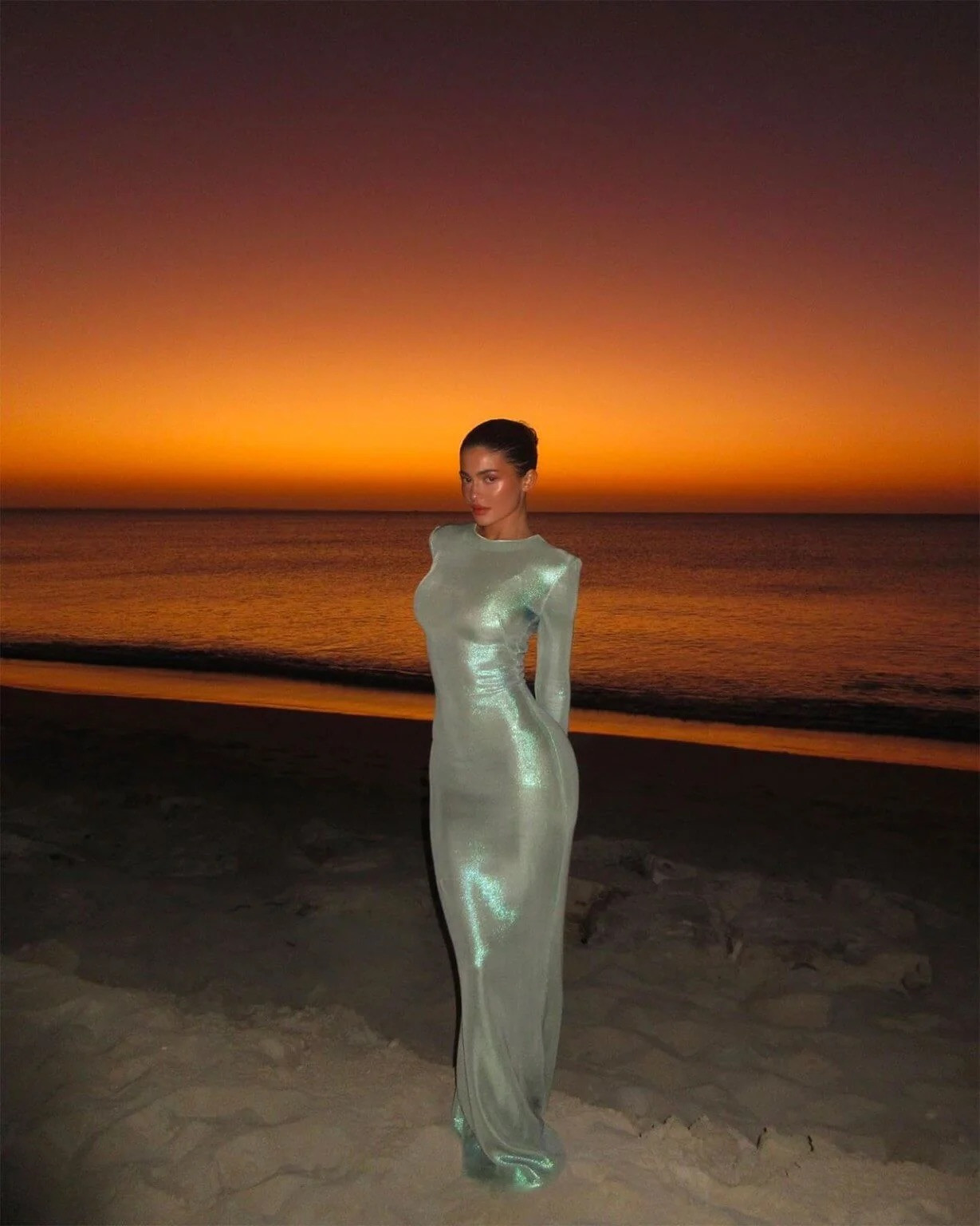 Dải màu ombre được tạo ra khi Mặt Trời lặn đầy mộng mơ đã tạo nên một nguồn cảm hứng tuyệt vời cho xu hướng makeup này. Dải màu ombre được tạo ra khi Mặt Trời lặn đầy mộng mơ đã tạo nên một nguồn cảm hứng tuyệt vời cho xu hướng makeup này.