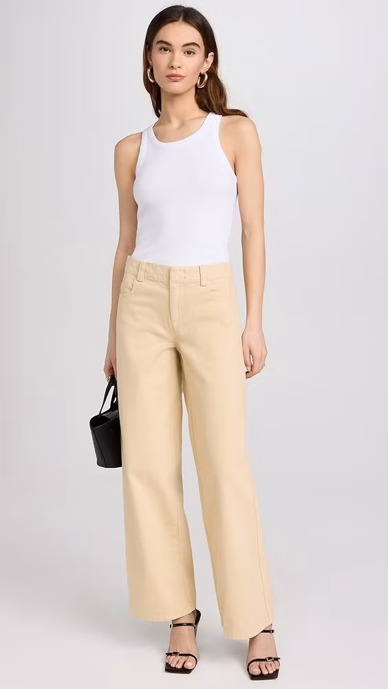 Quần jeans màu vàng bơ cũng là một ý tưởng hay để tổng thể trang phục trông bụi bặm mà vẫn nhẹ nhàng. Quần jeans màu vàng bơ cũng là một ý tưởng hay để tổng thể trang phục trông bụi bặm mà vẫn nhẹ nhàng.