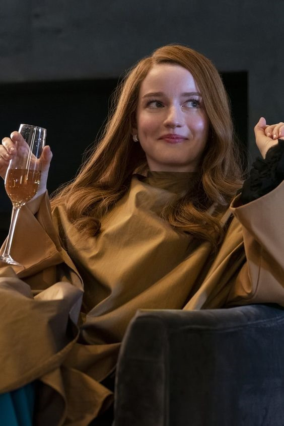 Nếu bạn nhận thấy người đối diện có xu hướng đứng ra xa và giả vờ không nghe thấy vài câu nói của bạn, có thể họ đang cố tạo khoảng cách với bạn. Nếu bạn nhận thấy người đối diện có xu hướng đứng ra xa và giả vờ không nghe thấy vài câu nói của bạn, có thể họ đang cố tạo khoảng cách với bạn.